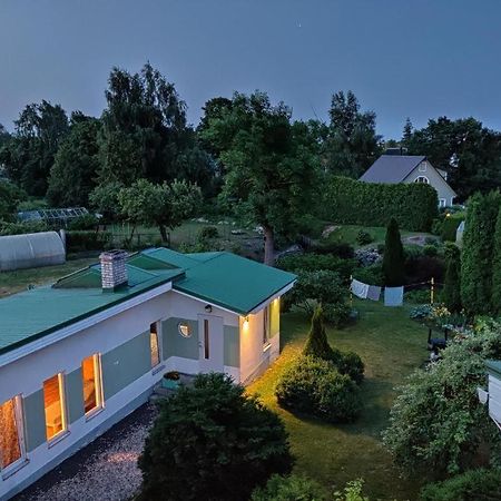 פארנו Allika Holiday House מראה חיצוני תמונה