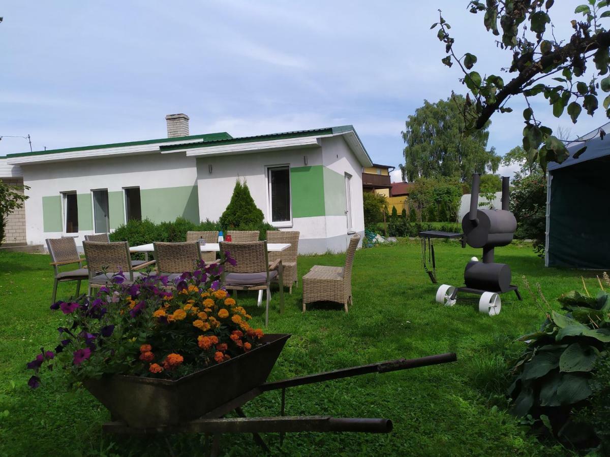 פארנו Allika Holiday House מראה חיצוני תמונה